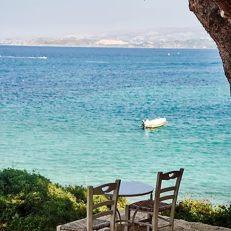 White Rocks Kefalonia Hotell 4*
