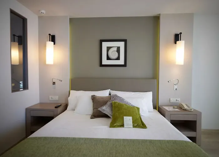 White Rocks Kefalonia Lassi (Kefalonia)