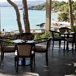 White Rocks Kefalonia Hotel 4*