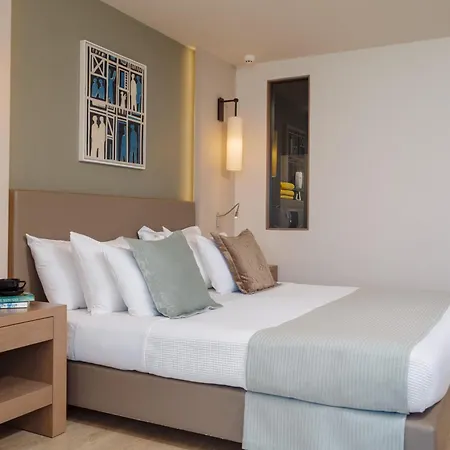 White Rocks Kefalonia Lassi (Kefalonia)