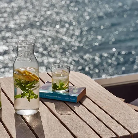 ホテル White Rocks Kefalonia