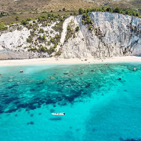 White Rocks Kefalonia 4* لاسي