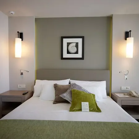 White Rocks Kefalonia 라시